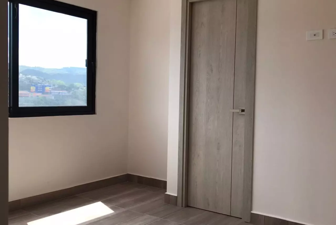 Habitación de apartamento en Distrito artemisa con vista al blvd. Suyapa.